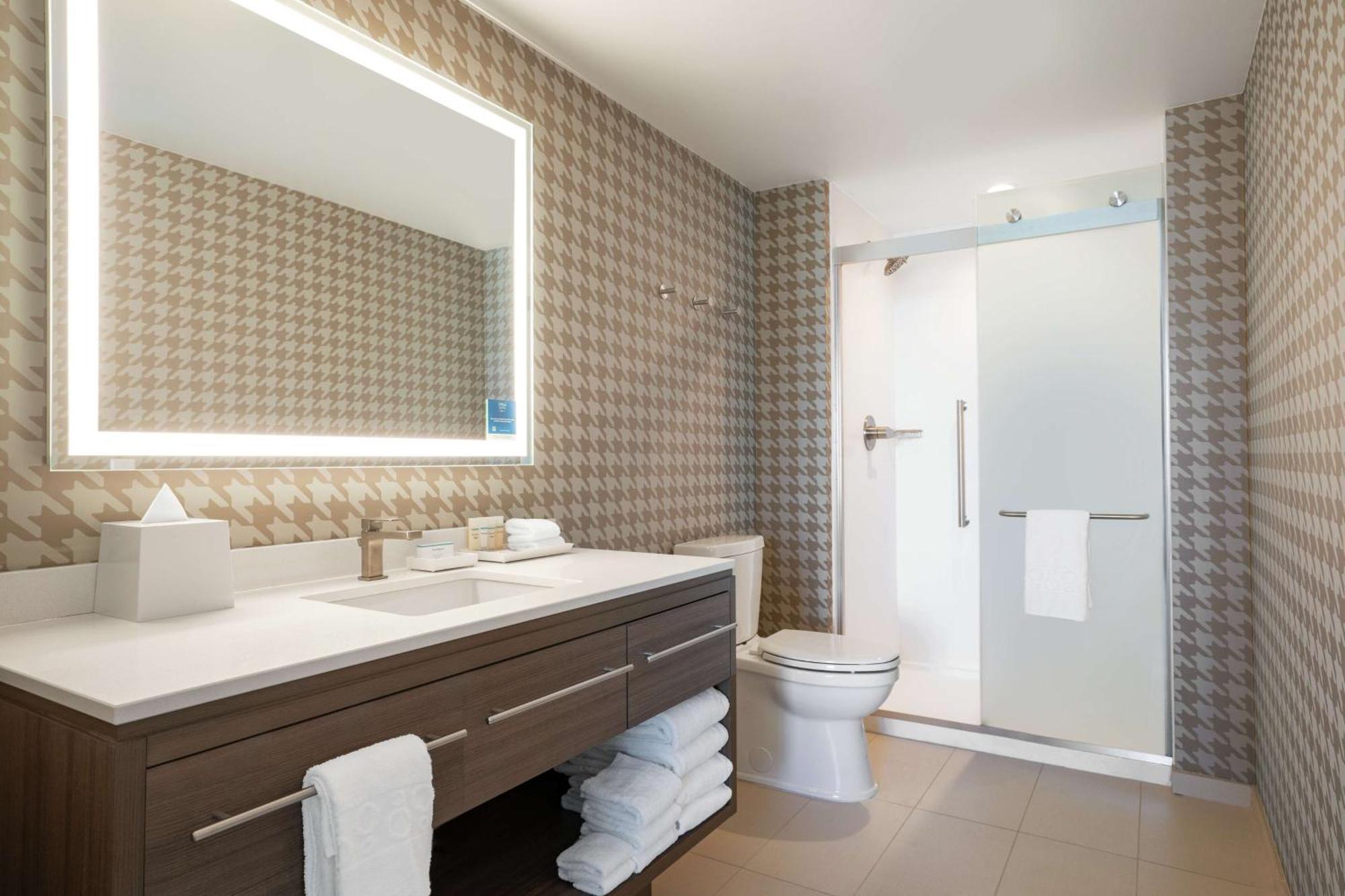 Home2 Suites By Hilton Woodland Hills Los Angeles Extérieur photo