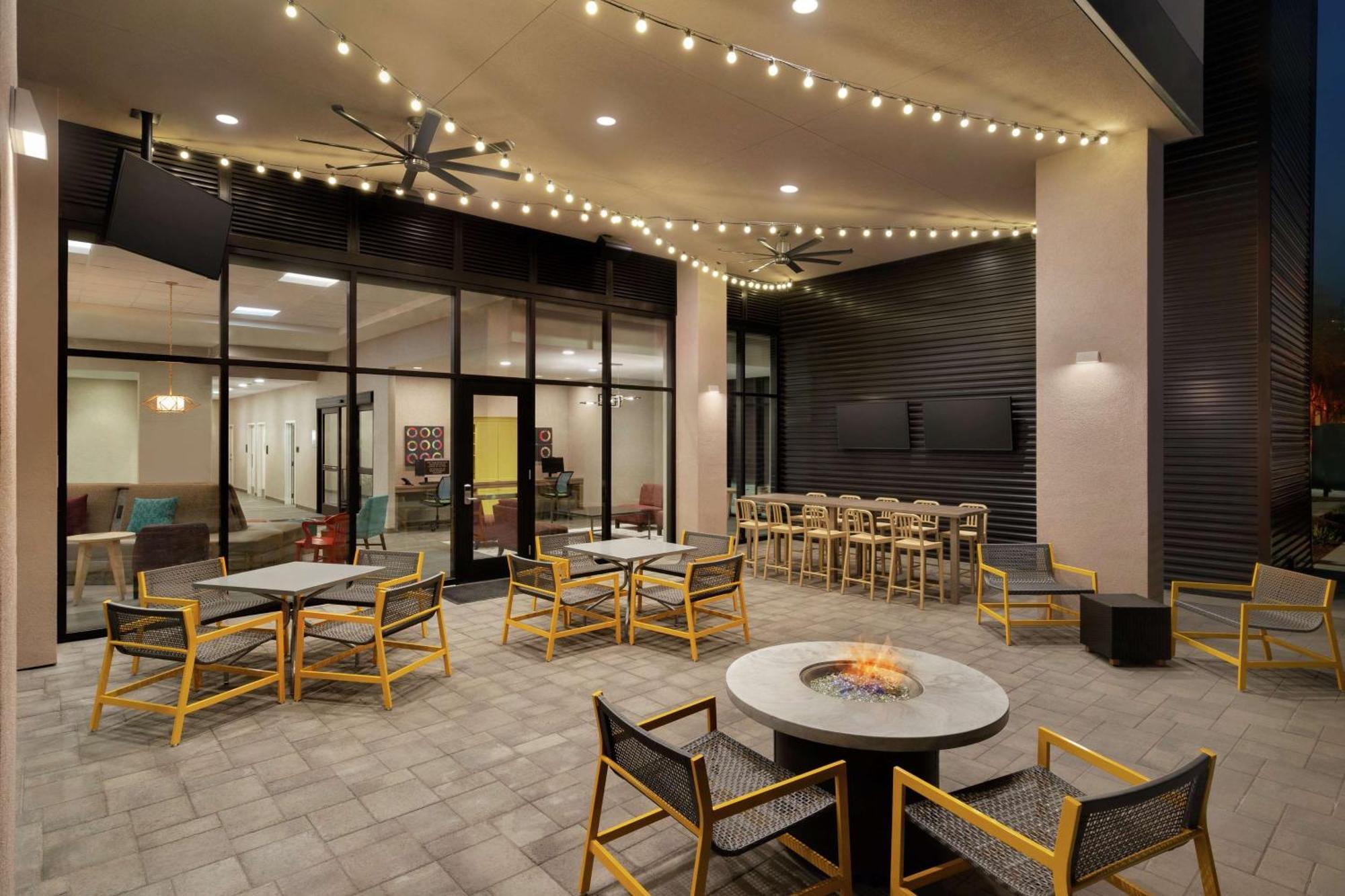 Home2 Suites By Hilton Woodland Hills Los Angeles Extérieur photo