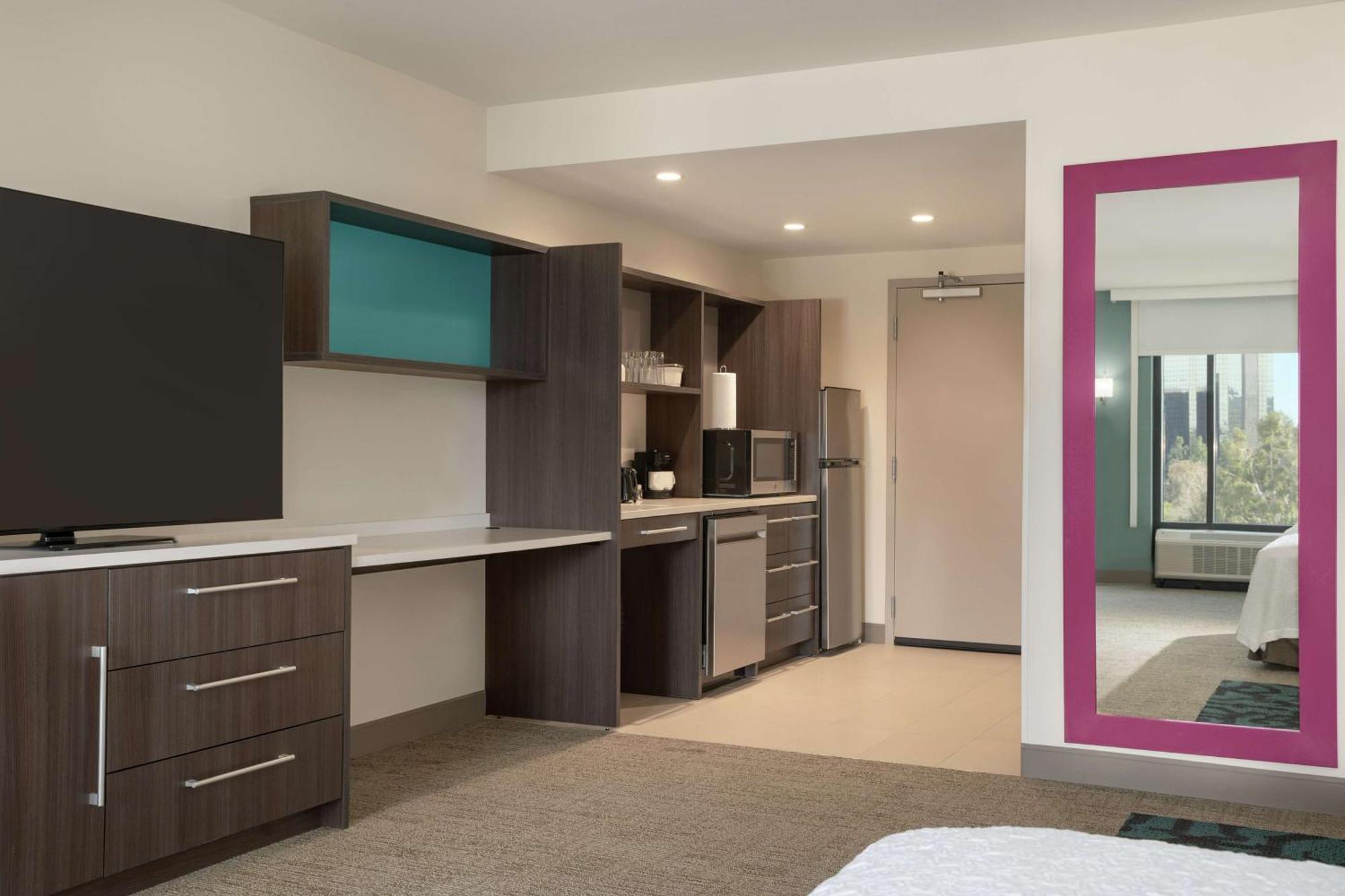 Home2 Suites By Hilton Woodland Hills Los Angeles Extérieur photo