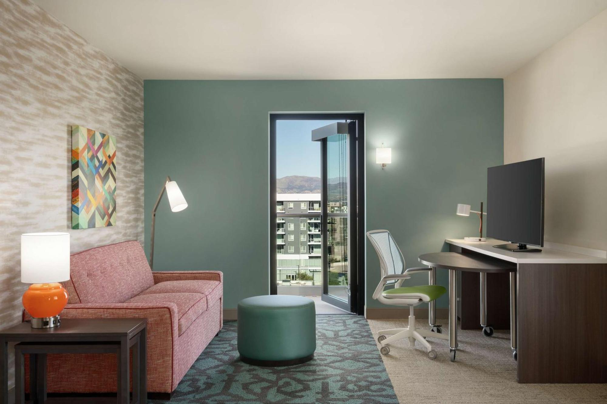 Home2 Suites By Hilton Woodland Hills Los Angeles Extérieur photo